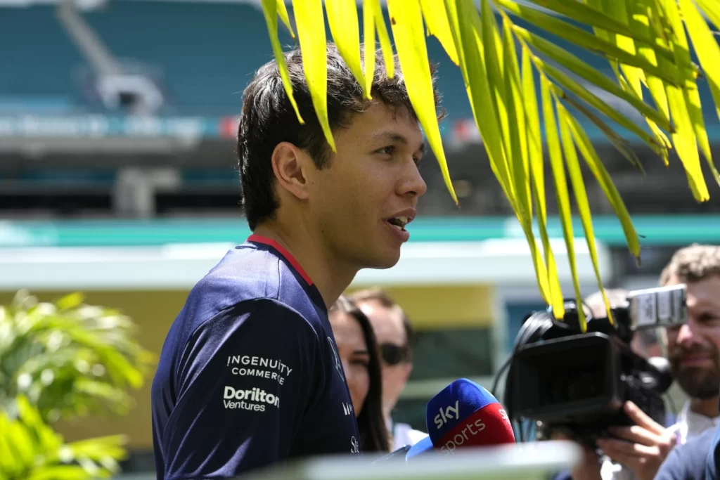 Alex Albon Secures Multi-Year Extension with Williams - Seasports