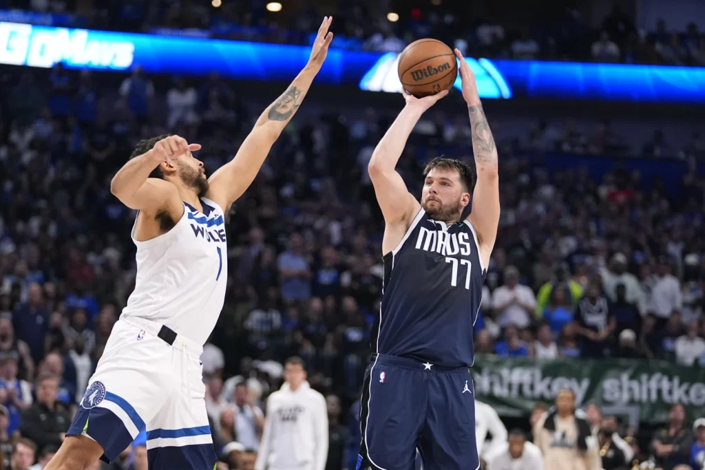 Mavericks Extend Lead to 3-0 in West Finals Behind Doncic and Irving's each 33-Point - Seasports