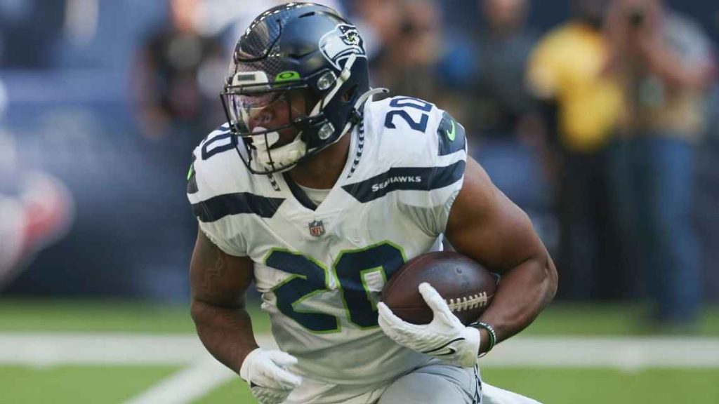 Panthers Secure Deal with Veteran RB Rashaad Penny - Seasports