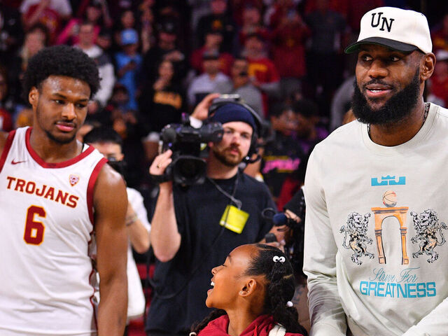 LeBron James Criticizes NBA Challenge Rule, Calling for Change: 'Makes Absolutely No Sense' - Seasports