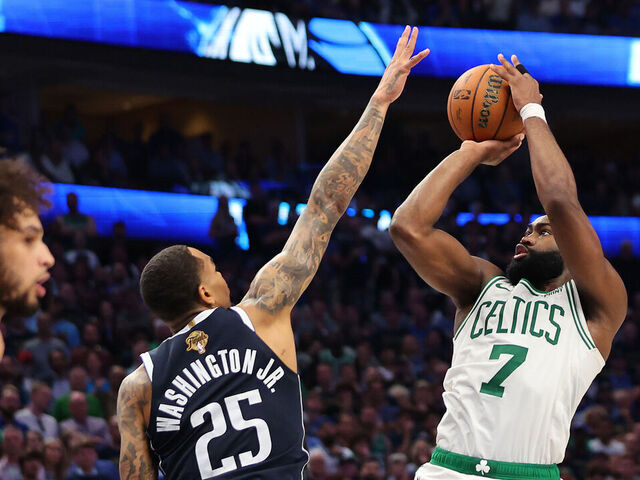 Celtics Hold Off Mavericks' Rally, Lead 3-0 in Finals - Seasports