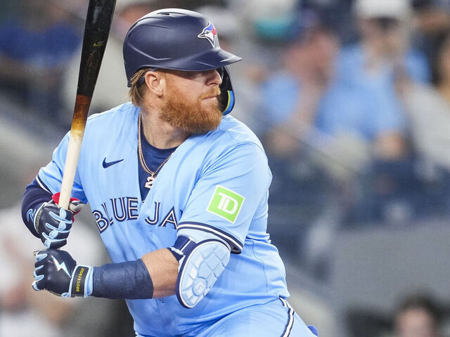 Blue Jays Deal Justin Turner to Mariners for Outfield Prospect RJ Schreck - Seasports