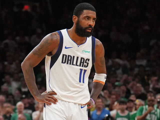 Kyrie Irving Undergoes Surgery Following Hand Breaking - Seasports