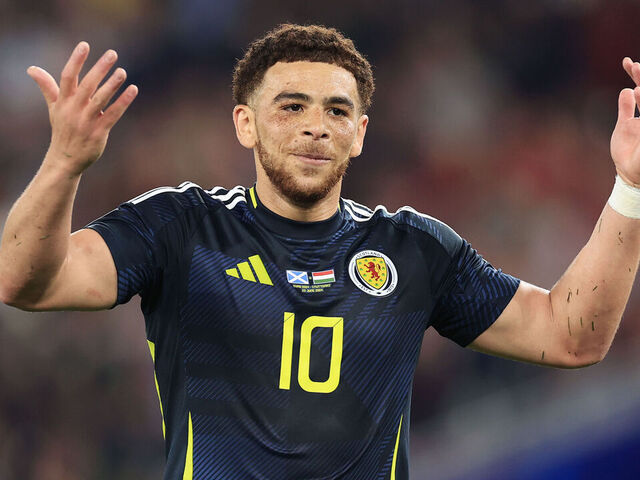 Torino Signs Scottish Striker Che Adams on Free Transfer - Seasports