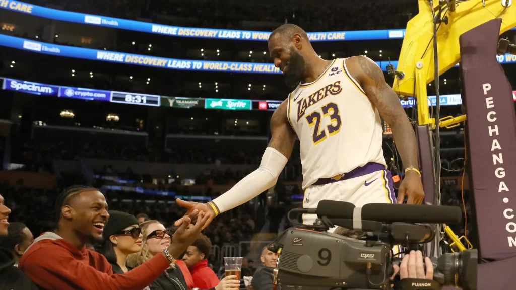 LeBron James Has Decided If Bronny Can Call Him 'Dad' on the Court - Seasports