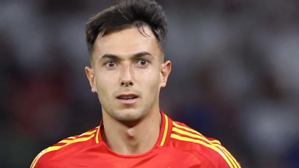 Liverpool Continue Discussions to Secure Spain's Zubimendi