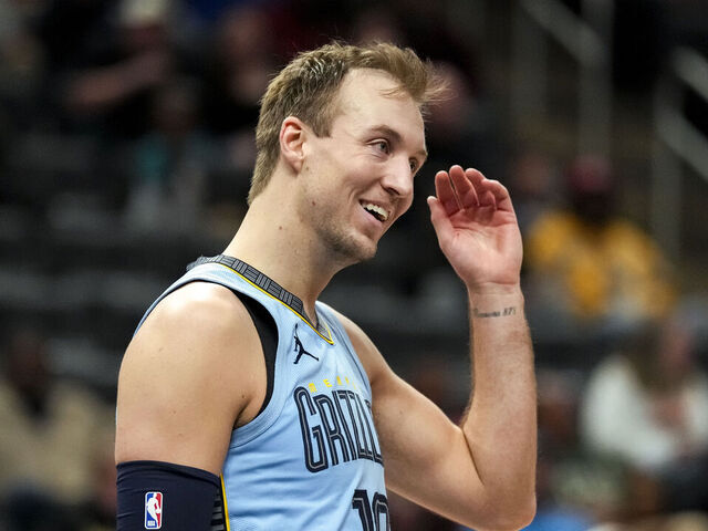 Grizzlies Re-sign Kennard to One-Year, $11M Deal - Seasports