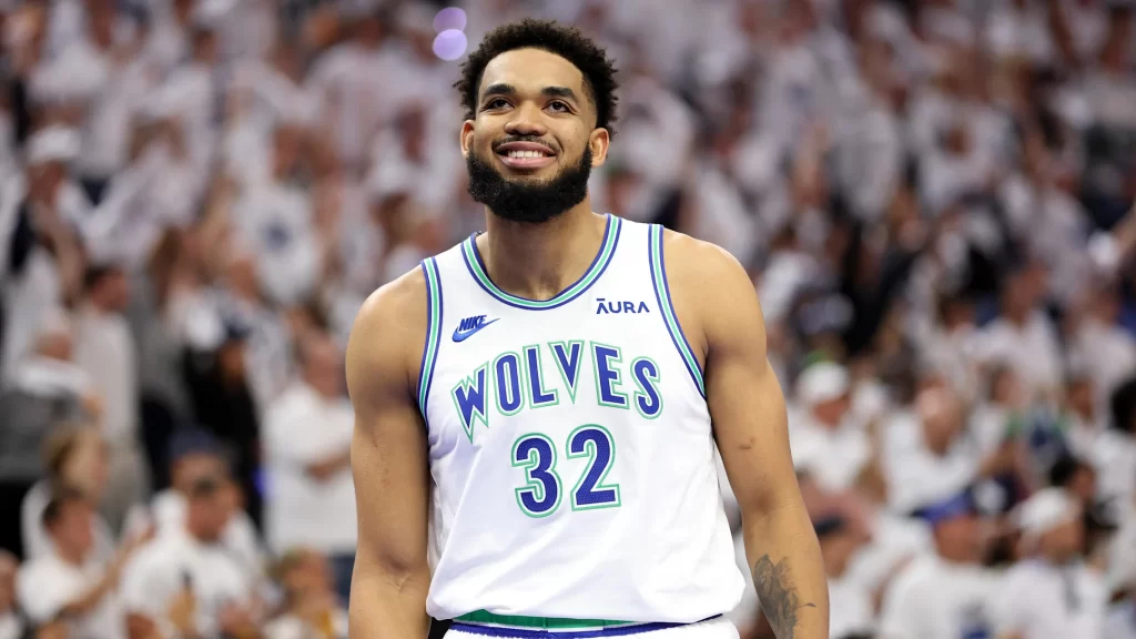 Knicks Finalizing Deal to Acquire Karl-Anthony Towns - Seasports