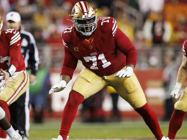 49ers Secure Trent Williams with $82.66M Restructured Contract - Seasports