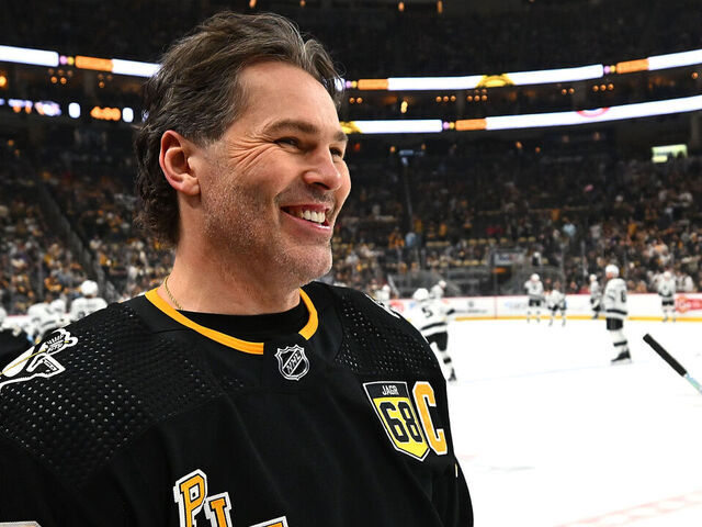 Jagr Plans to Retire from Professional Hockey After This Season - Seasports