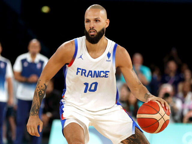 Evan Fournier Signs with EuroLeague's Olympiacos on Two-Year Deal - Seasports