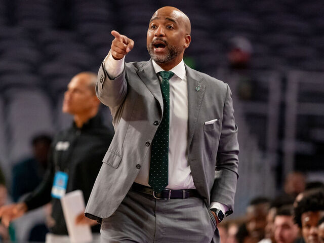 USF Men's Basketball Coach Amir Abdur-Rahim Passes Away at 43 - Seasports