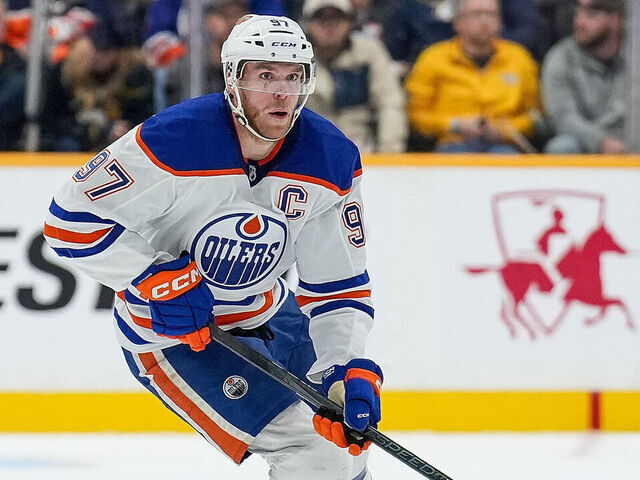 Connor McDavid Leaves Game with Lower-Body Injury in Oilers' Loss to Blue Jackets - Seasports