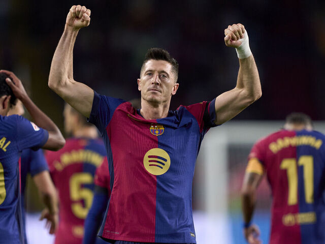 Lewandowski Scores Twice as Barca Thrash Sevilla to Stay Top of La Liga - Seasports