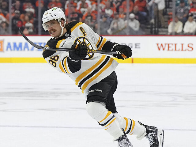 Pastrnak Addressed Benching After Turnover in Bruins' Win Against Kraken - Seasports